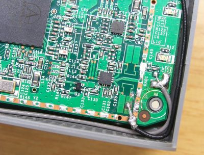 fon2200-2nd-antenna-mod-soldering-detail.jpg