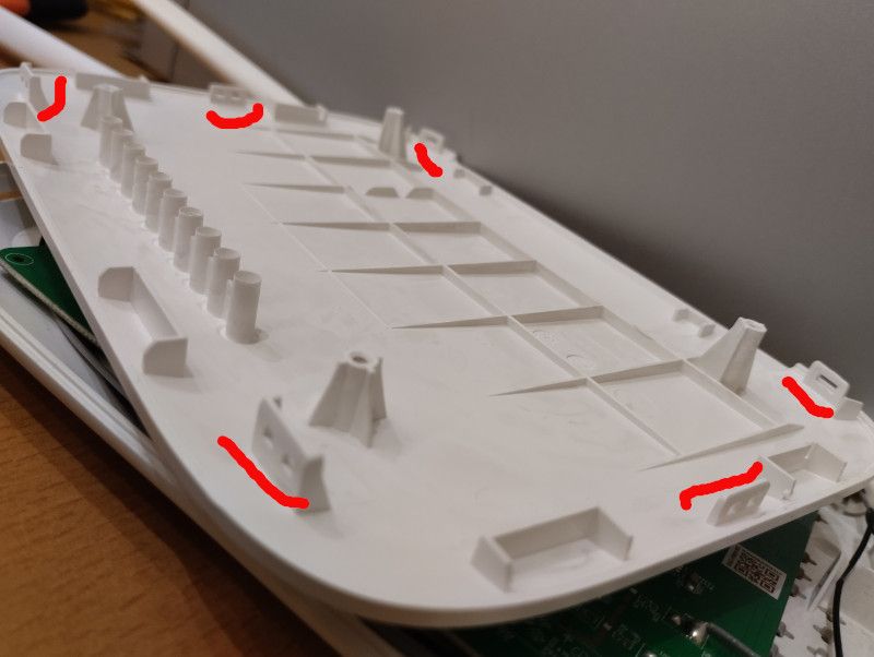 snr-cpe-me2-lite-rev-b-latches.jpg snr-cpe-me2-lite-rev-b-latches.jpg